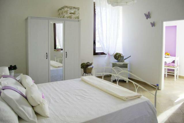 Apartamento La Casa Bianca Roe Exterior foto